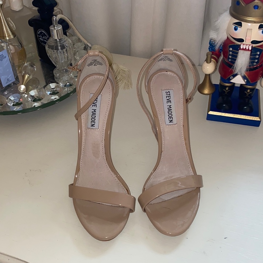 Steve Madden Stacy Heels in Nude